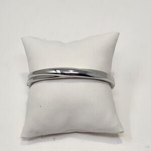 Talbots Silver Tone Twisted Hinged Bangle Bracelet Chunky Casual Workwear Round